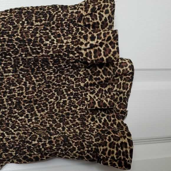 Suzy Shier Cheeter Print Cropped Cami Top with Ruched Back and ruffled hem - Picture 8 of 13